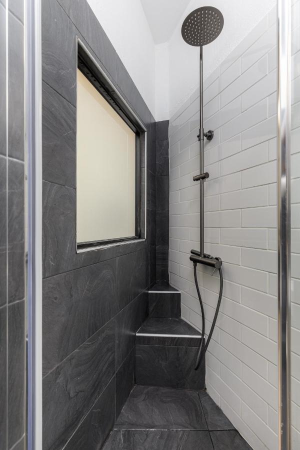 Stylish And Modern Studio - Miltos Thessaloniki Buitenkant foto